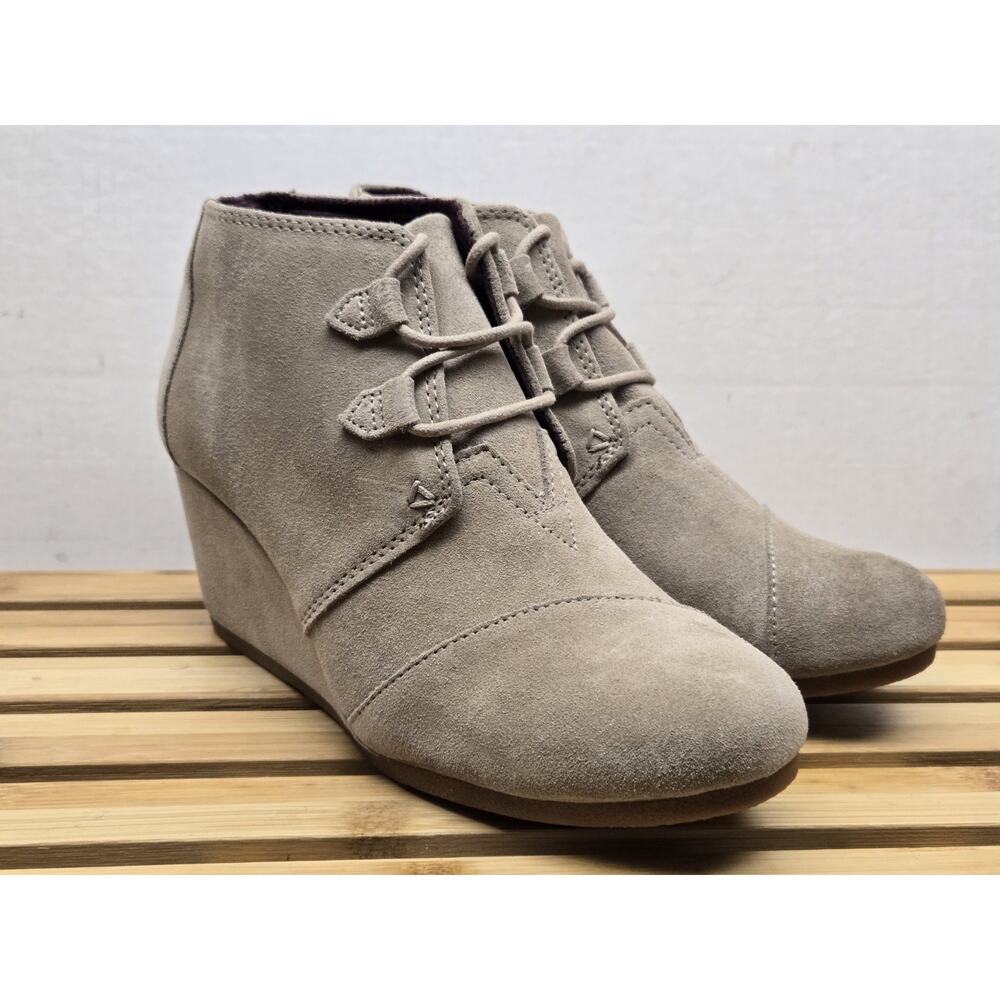 TOMS Womens Kala Tan Suede Ankle Booties Size 10